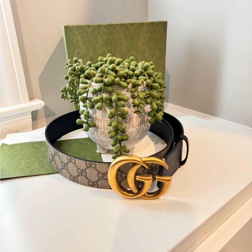 Gucci Black and Gold Women's Belt